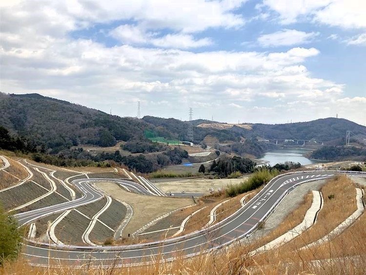 北摂の新名所を目指す！「北摂のラルプ・デュエズ」安威川ダム2.jpg