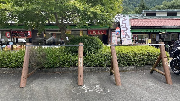 SLに出会い、清流のアユを味わうサイクリングコース～内子駅からおもごふるさとの駅へ６.jpg