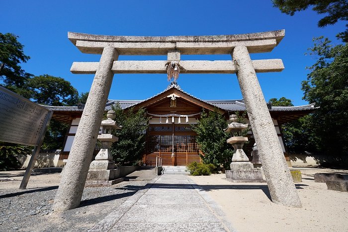 春日神社公園鳥居.jpg